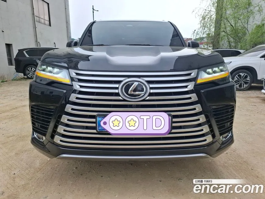 Lexus LX