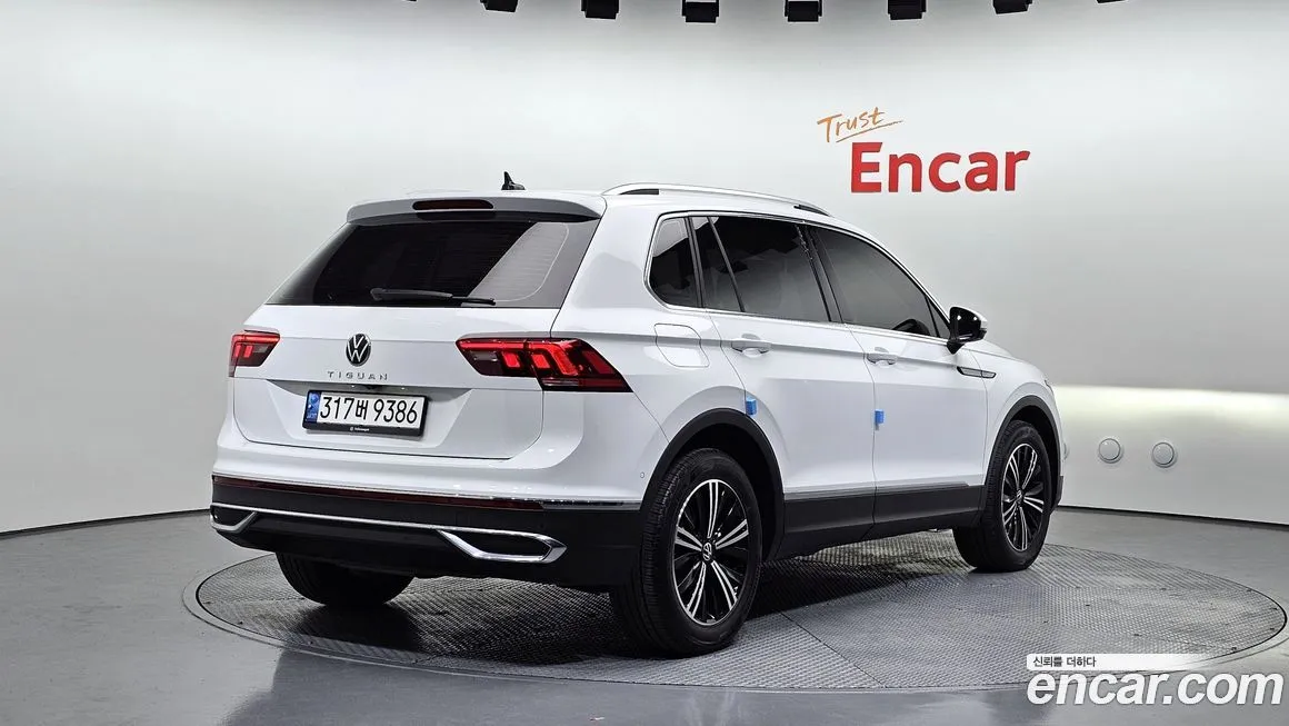 Volkswagen Tiguan 2022 из KR, фото 10