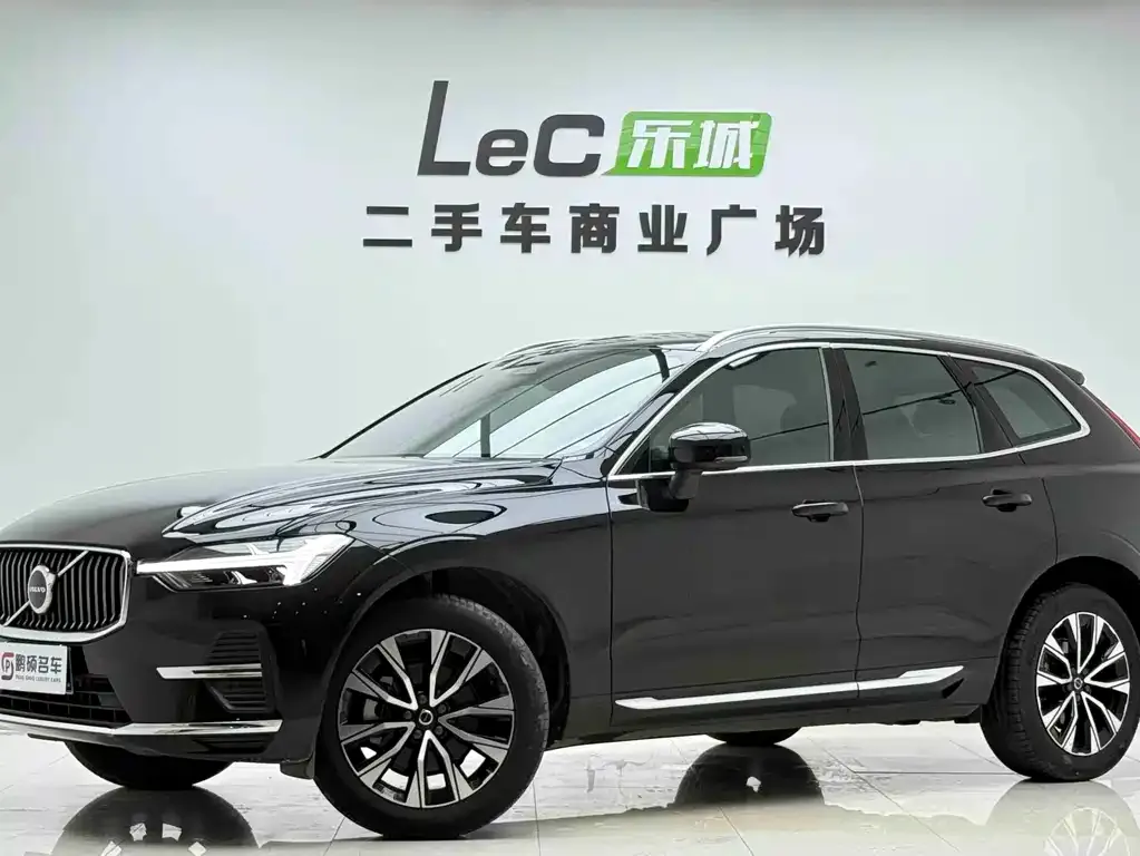 Volvo XC60 2024 из CN, фото 1
