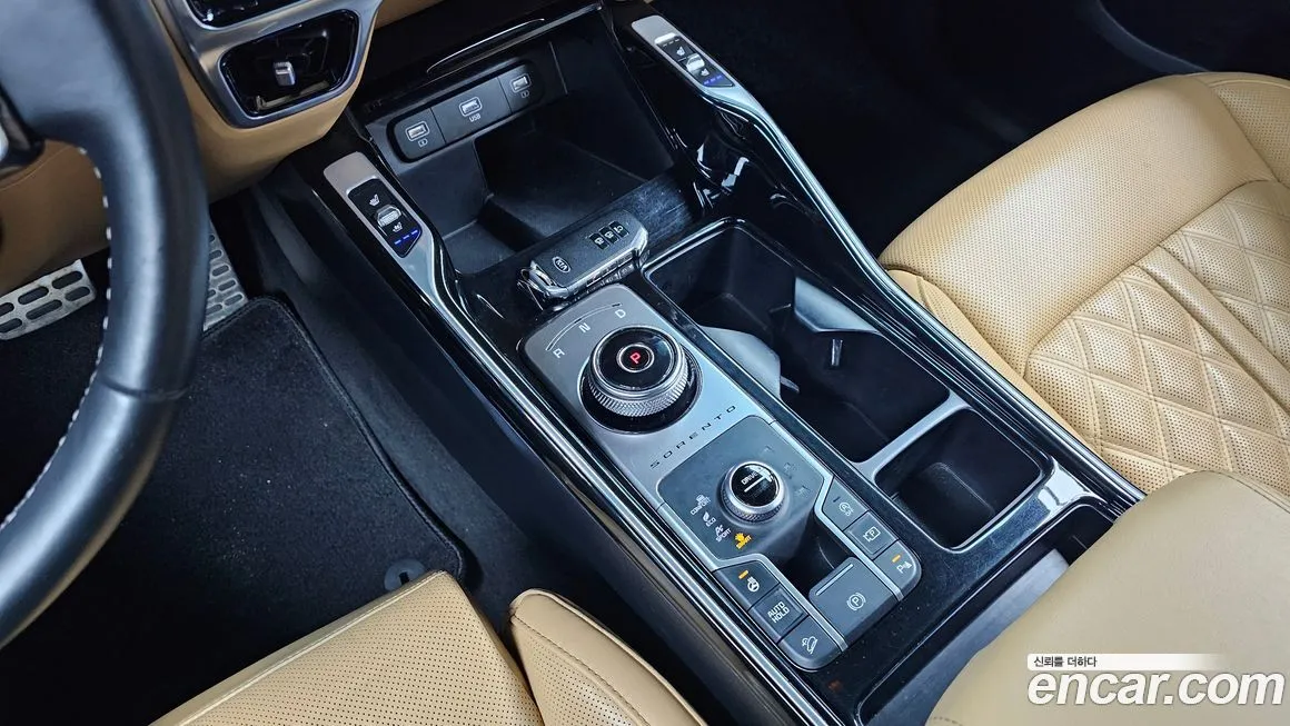 Kia Sorento — фото 10