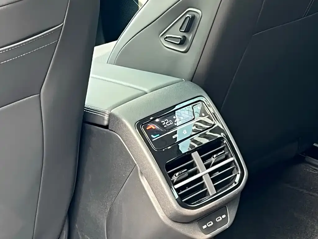 Volkswagen Passat — фото 3
