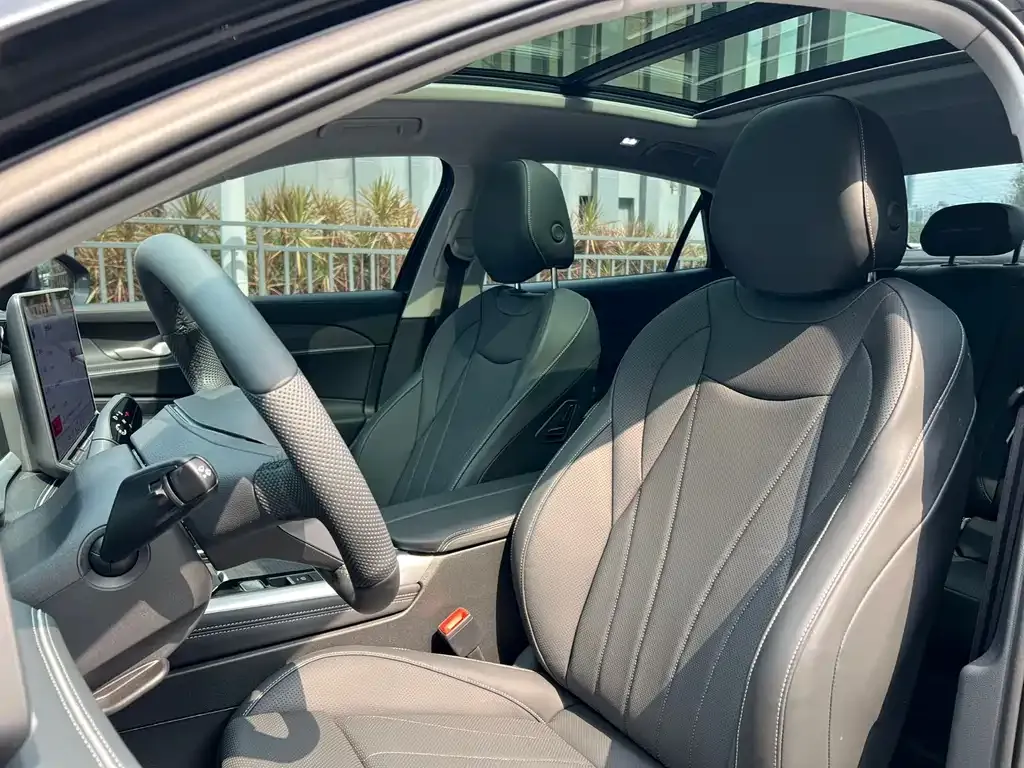Volkswagen Passat — фото 8