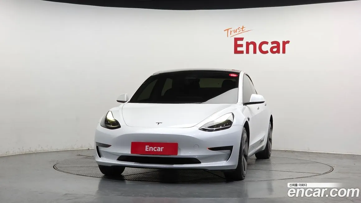 Tesla Model 3 — фото 6