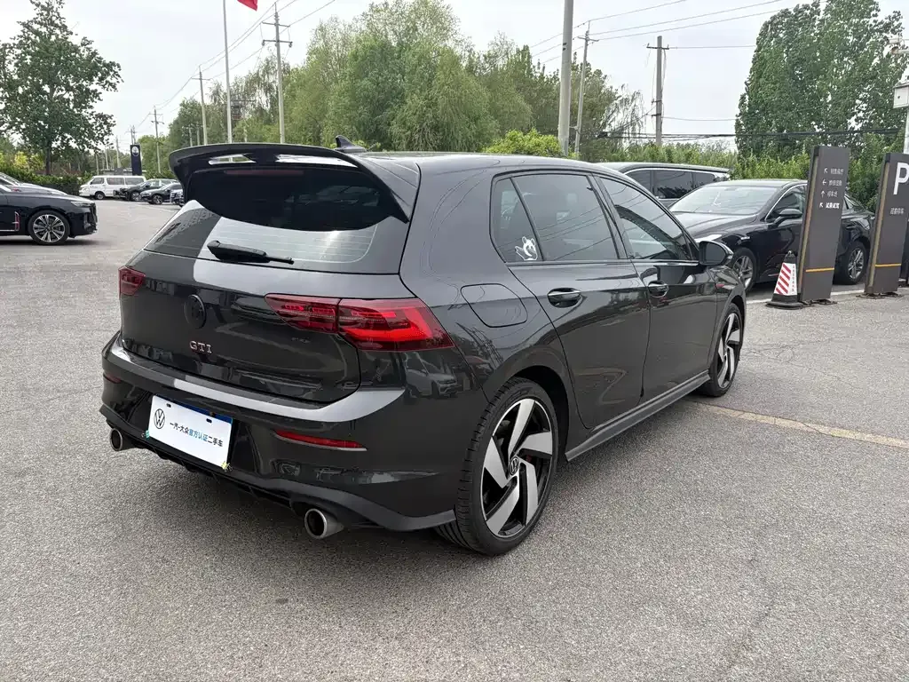Volkswagen Golf GTI 2023 из CN, фото 6