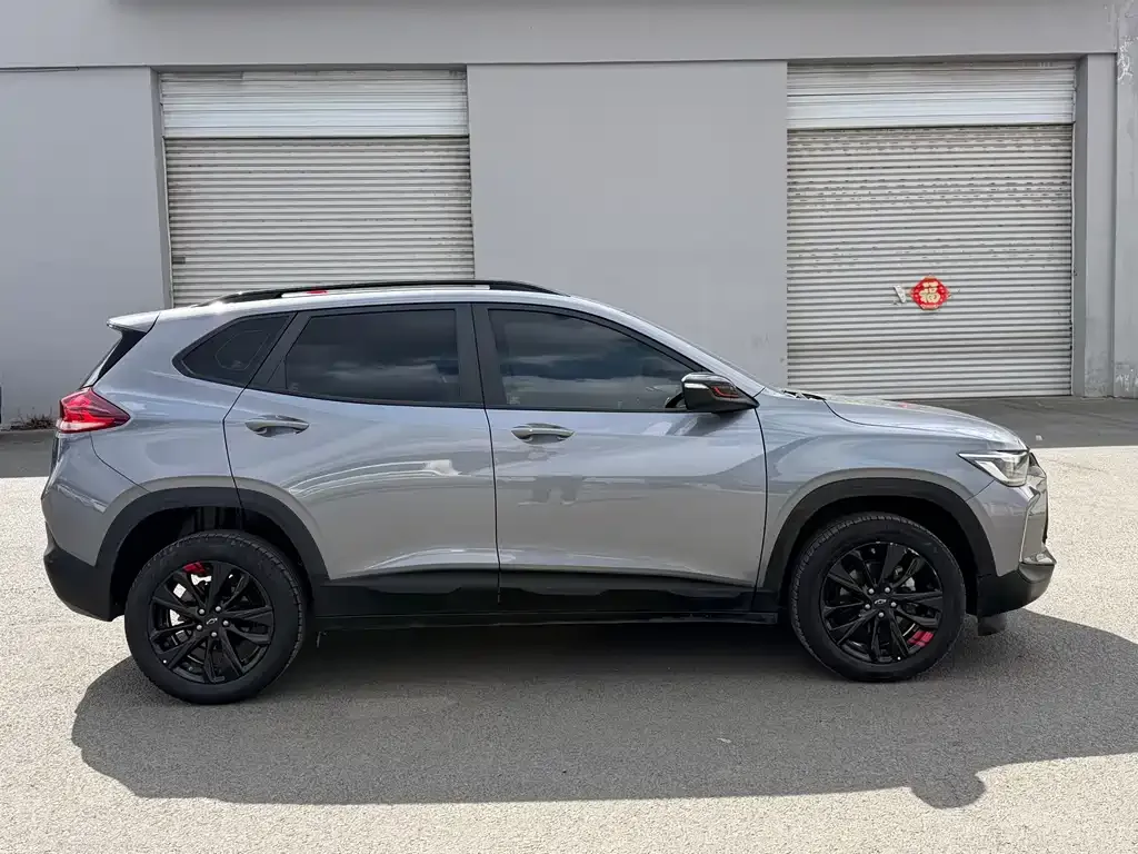 Chevrolet Trax 2023 из CN, фото 2