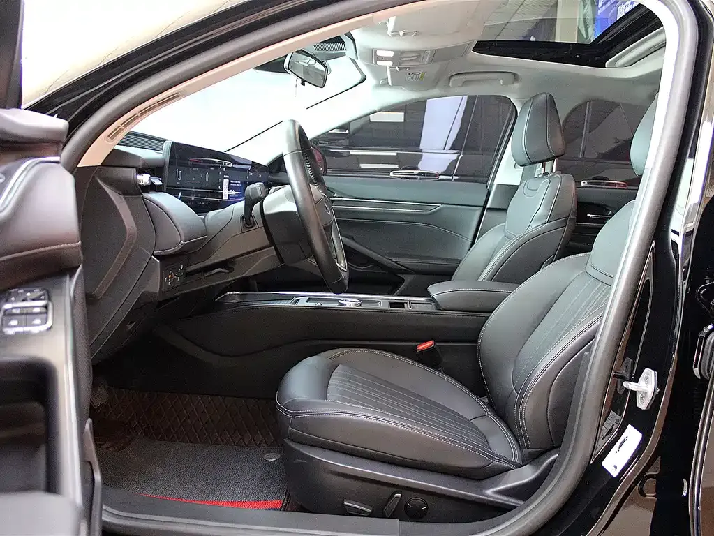 Ford Mondeo 2025 из CN, фото 9