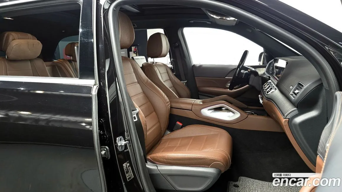 Mercedes-Benz GLS-Class — фото 8