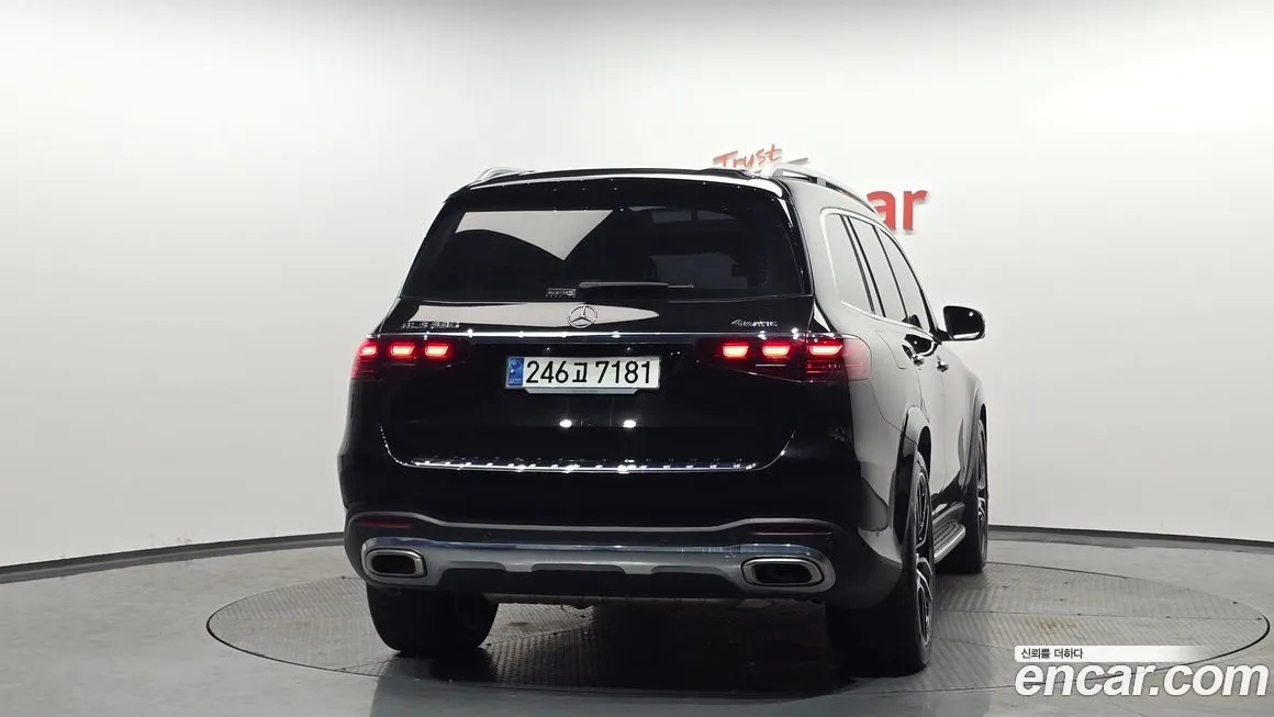 Mercedes-Benz GLS-Class — фото 4