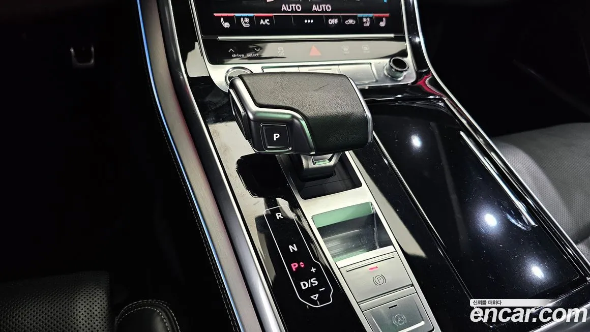 Audi Q8 2021 из KR, фото 6