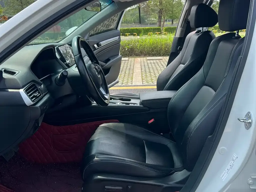 Honda Accord — фото 6