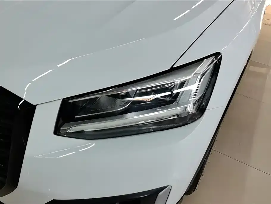 Audi Q2L 2021 из CN, фото 4