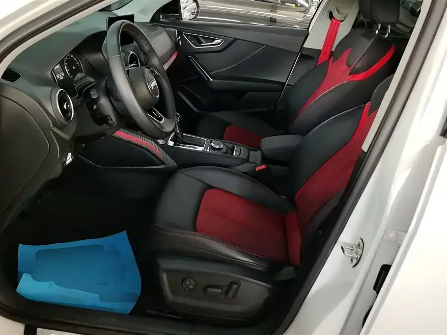 Audi Q2L 2021 из CN, фото 6