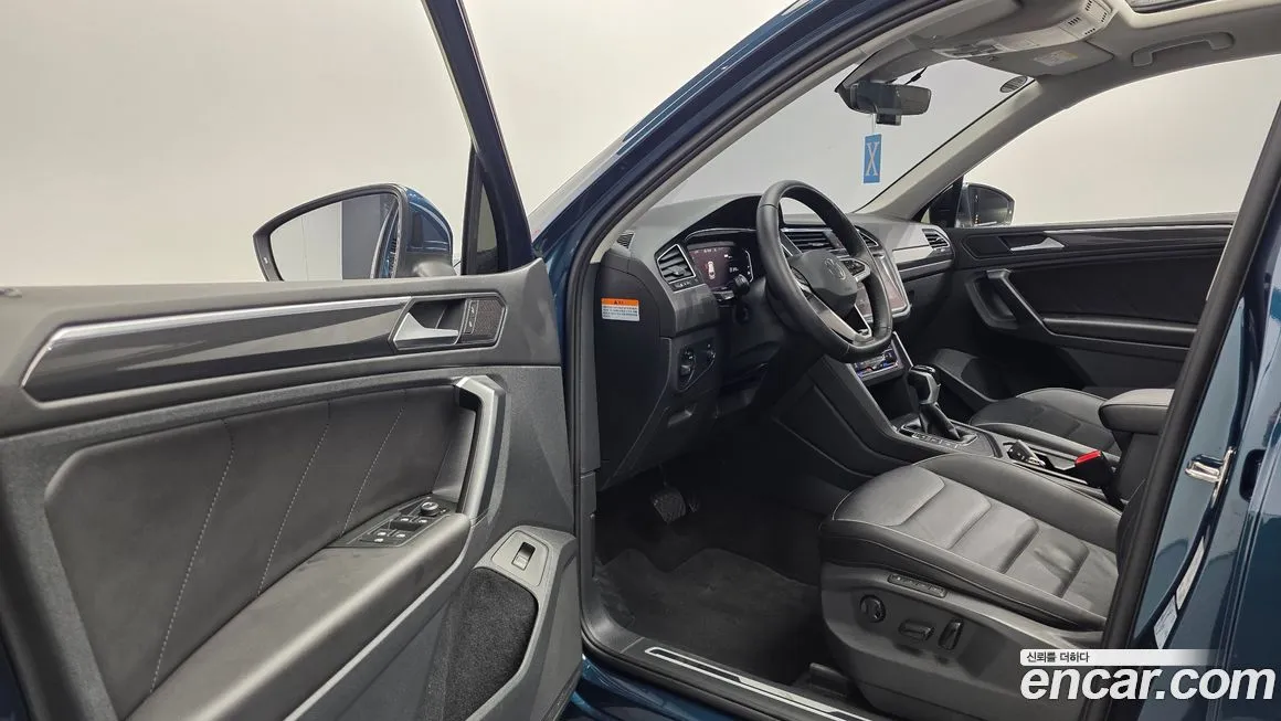 Volkswagen Tiguan — фото 9