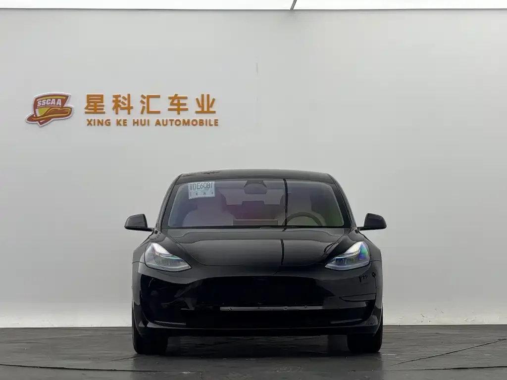 Tesla Model 3 — фото 4