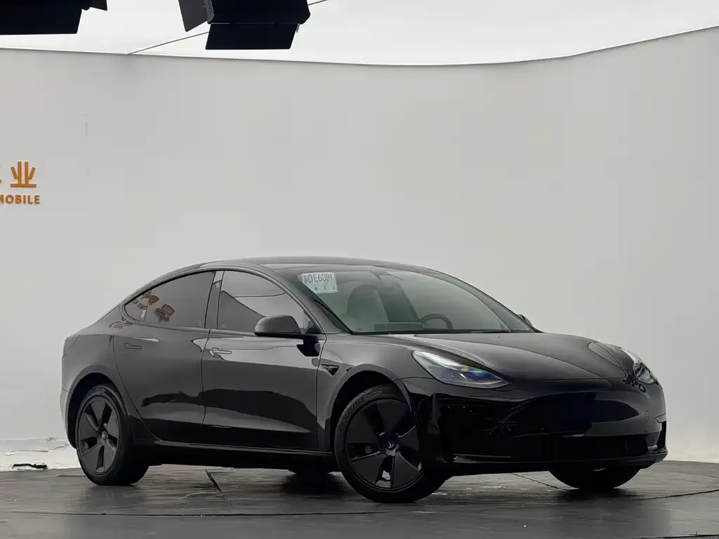 Tesla Model 3 — фото 2