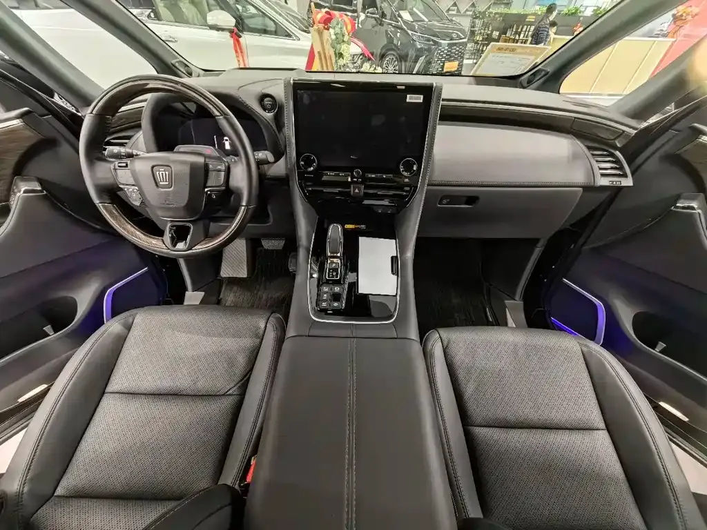 Toyota Vellfire 2024 из CN, фото 8