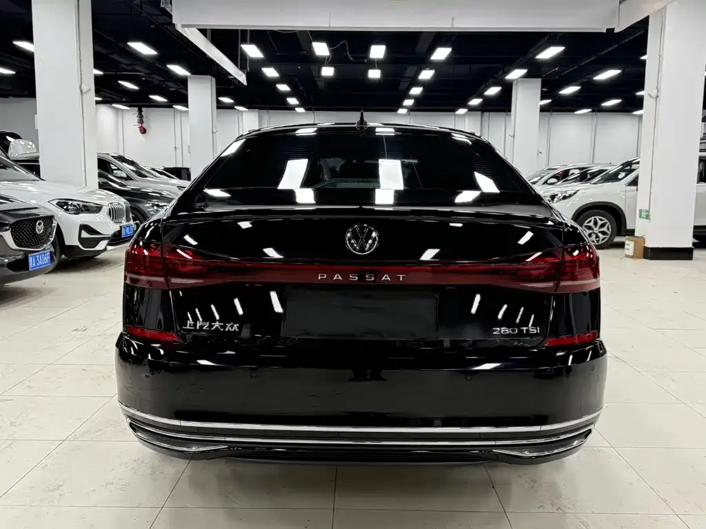 Volkswagen Passat — фото 3