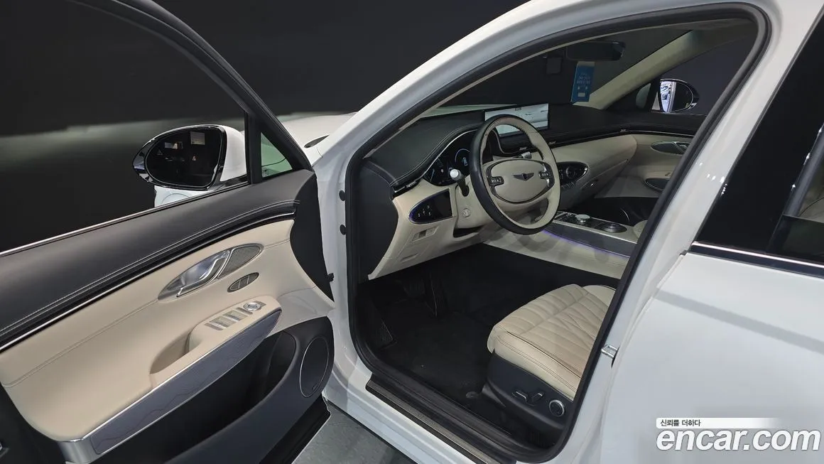 Genesis GV70 — фото 10