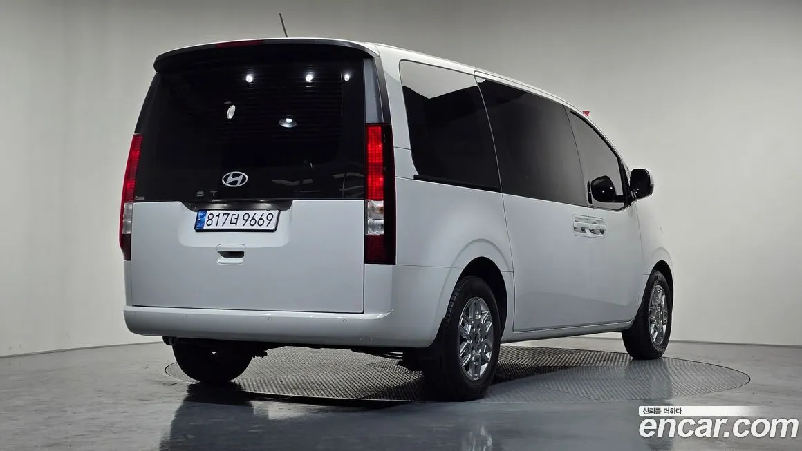 Hyundai Staria 2025 из KR, фото 2