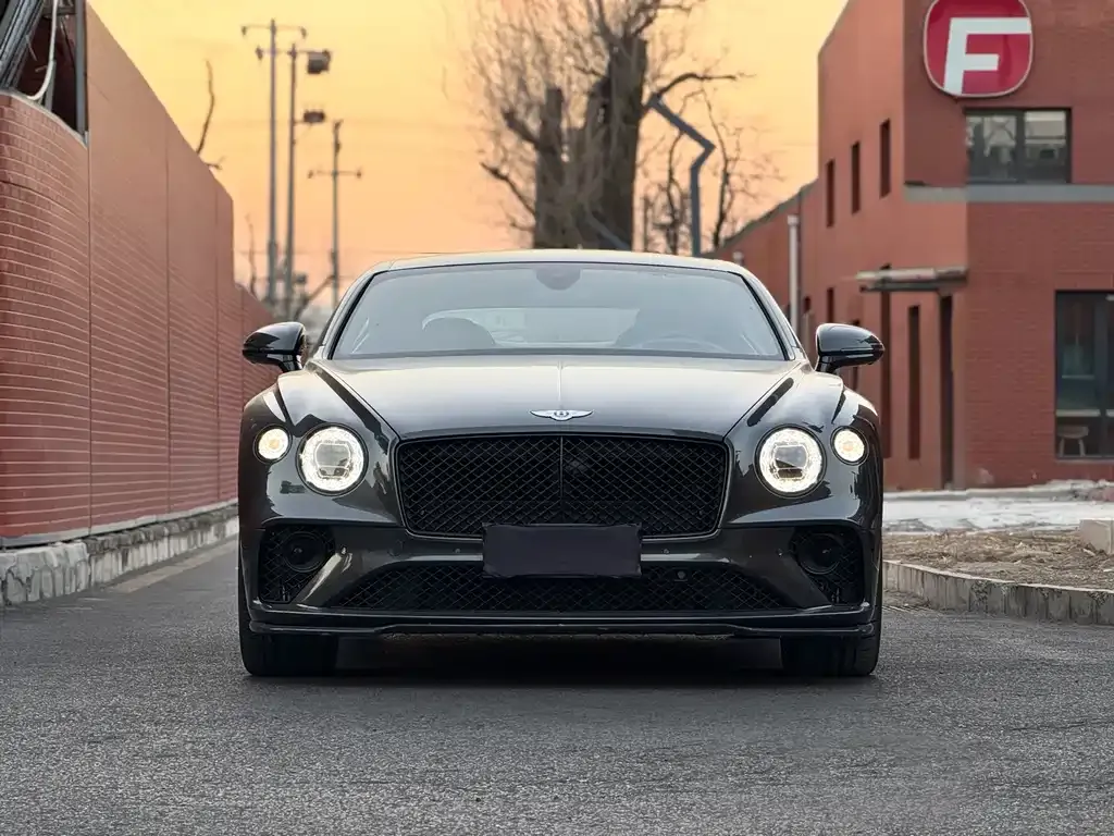 Bentley Continental — фото 6