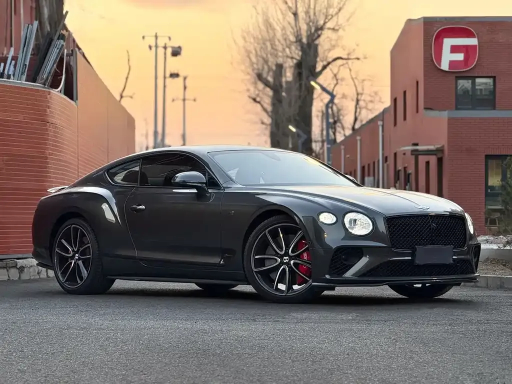 Bentley Continental — фото 9