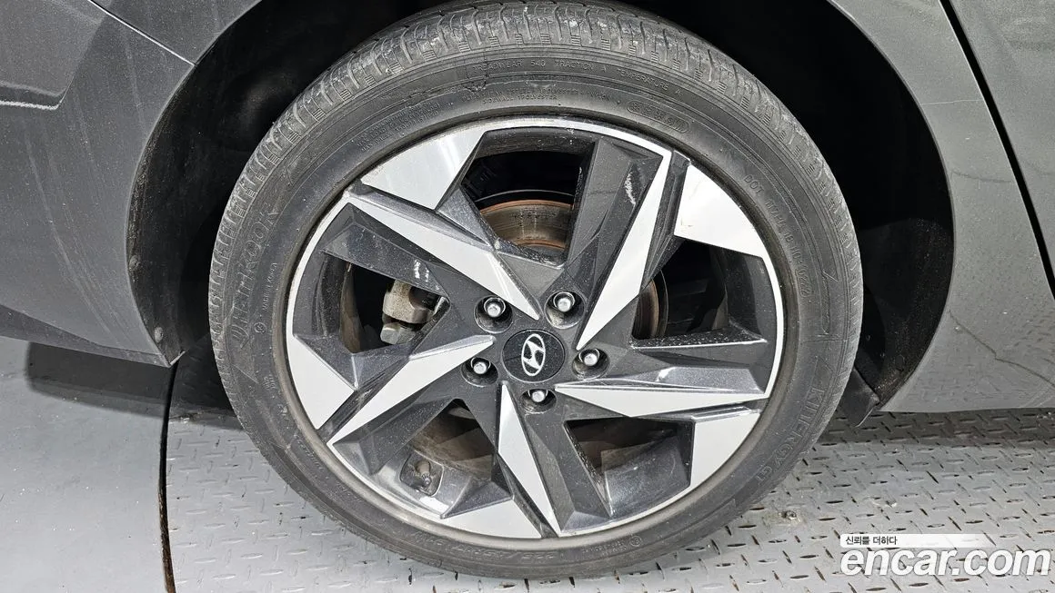 Hyundai AVANTE — фото 9