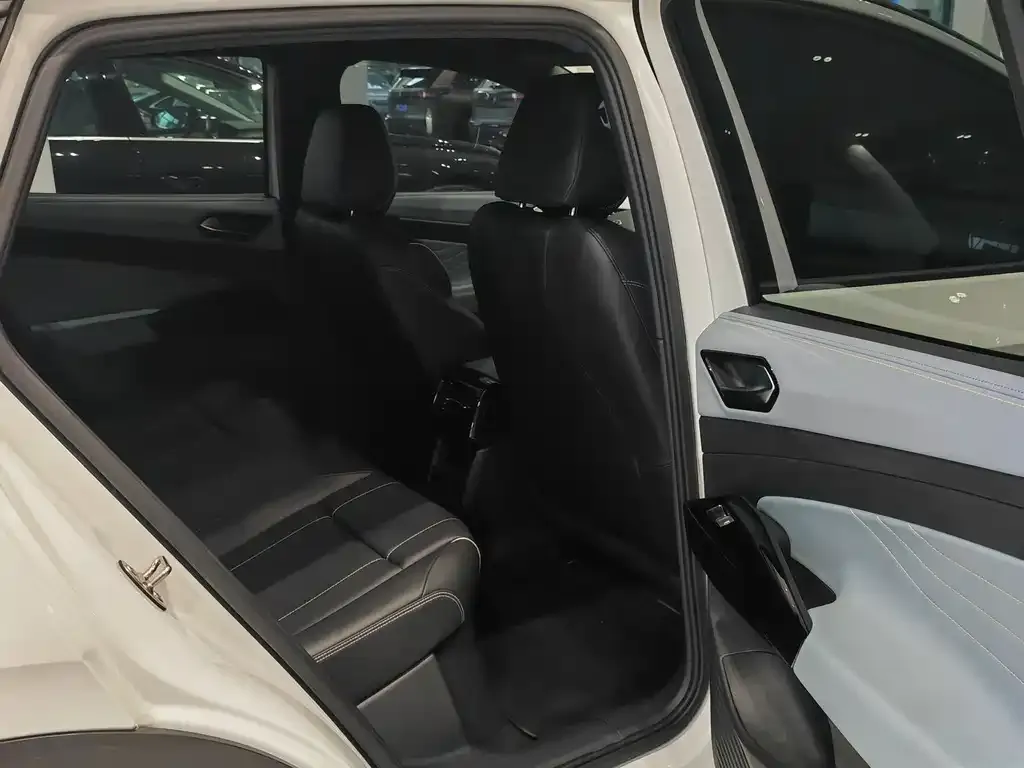 Volkswagen ID.4 X 2024 из CN, фото 10