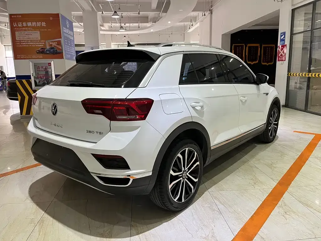 Volkswagen T-Roc 2022 из CN, фото 2