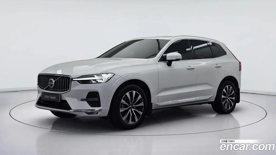 Volvo XC60 — фото 1