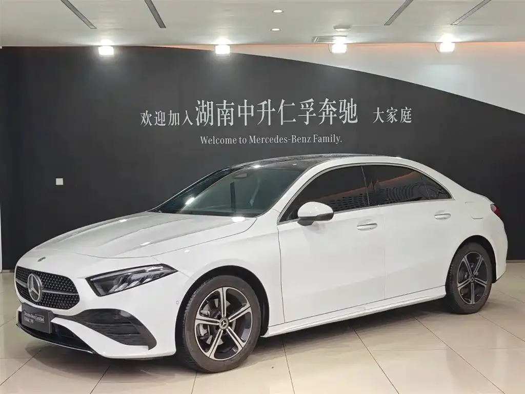 Mercedes-Benz A-Class 2024 из CN, фото 1