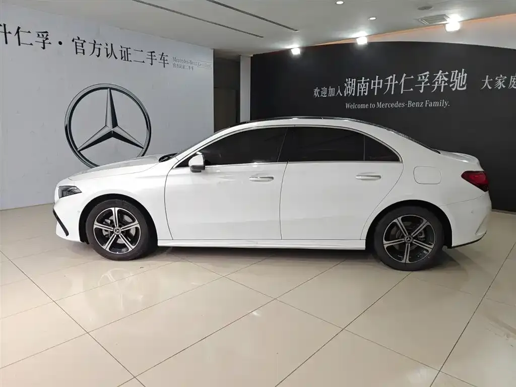 Mercedes-Benz A-Class 2024 из CN, фото 6