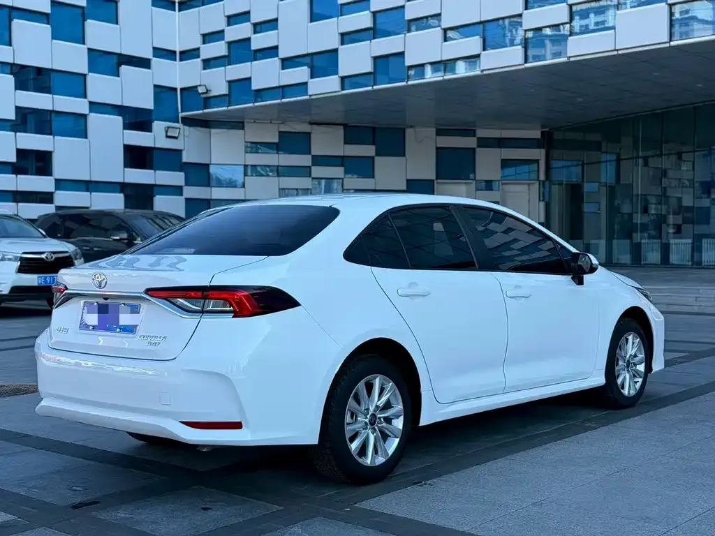 Toyota Corolla 2025 из CN, фото 6