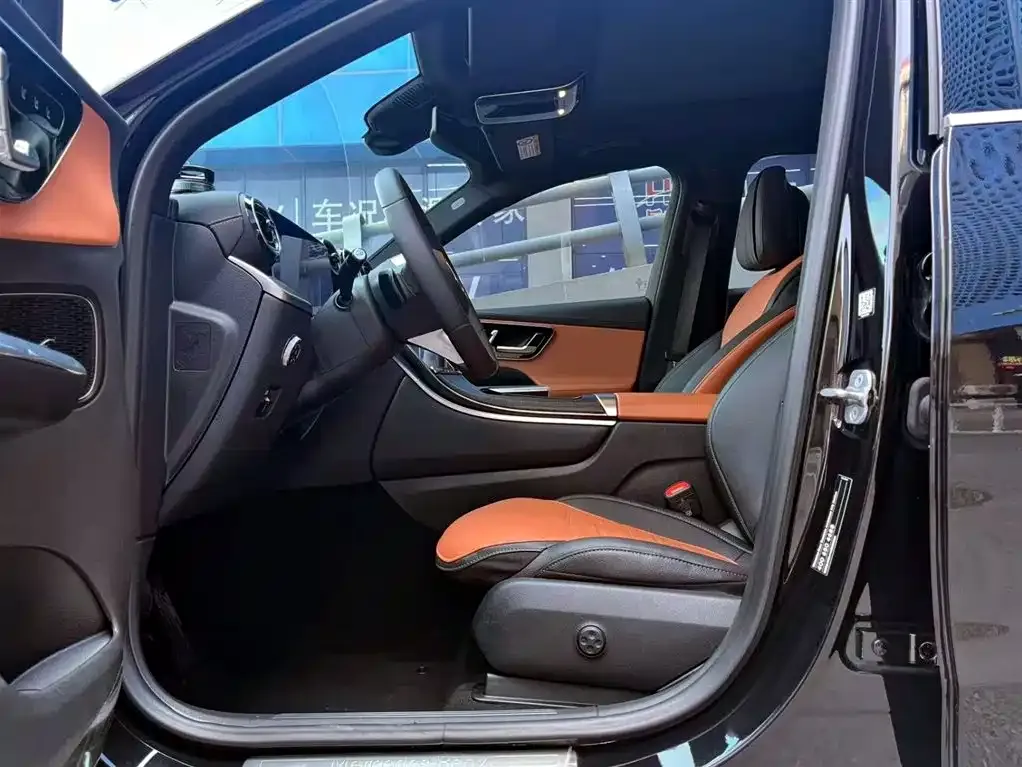 Mercedes-Benz GLC 2023 из CN, фото 3