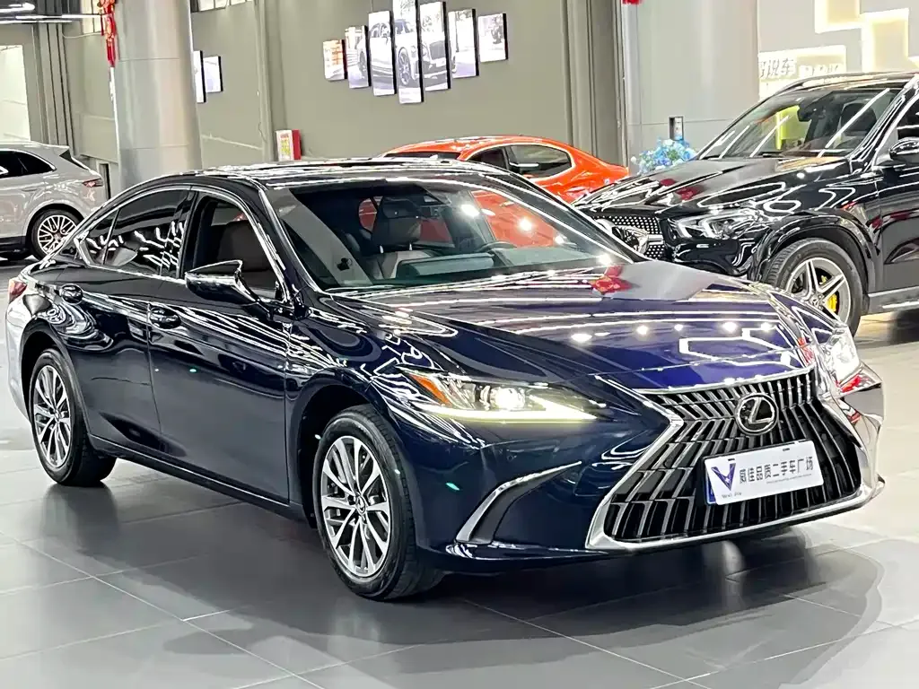 Lexus ES — фото 3