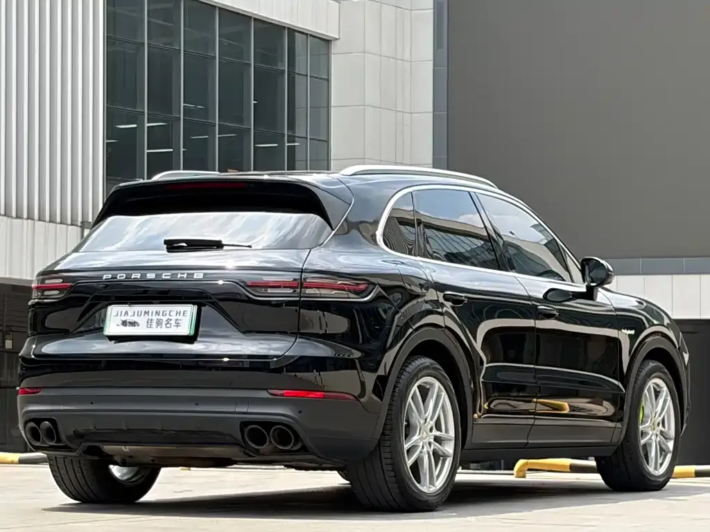 Porsche Cayenne Hybrid 2023 из CN, фото 10
