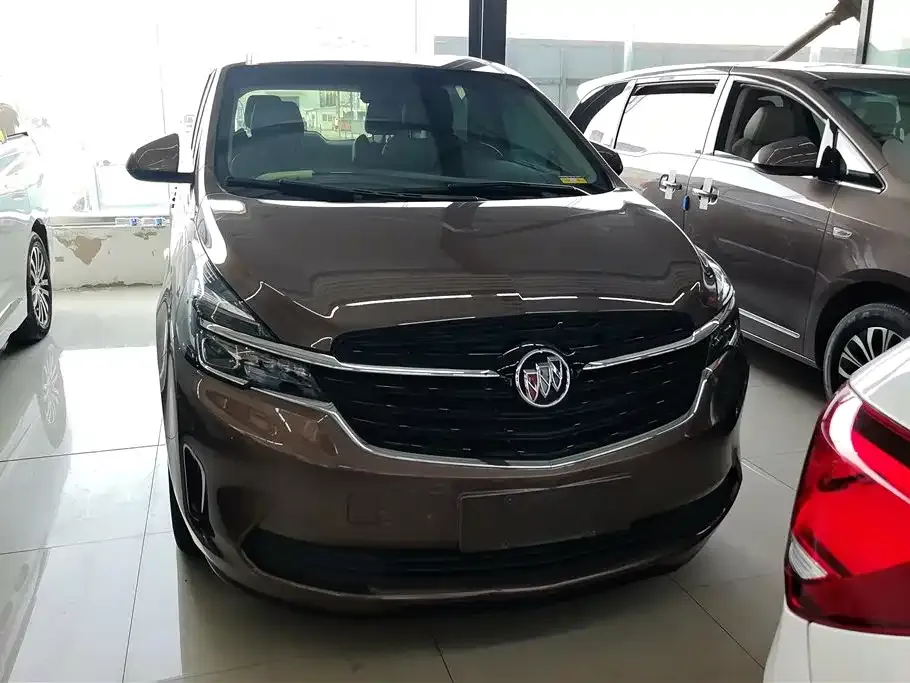 Buick GL8 2022 из CN, фото 2
