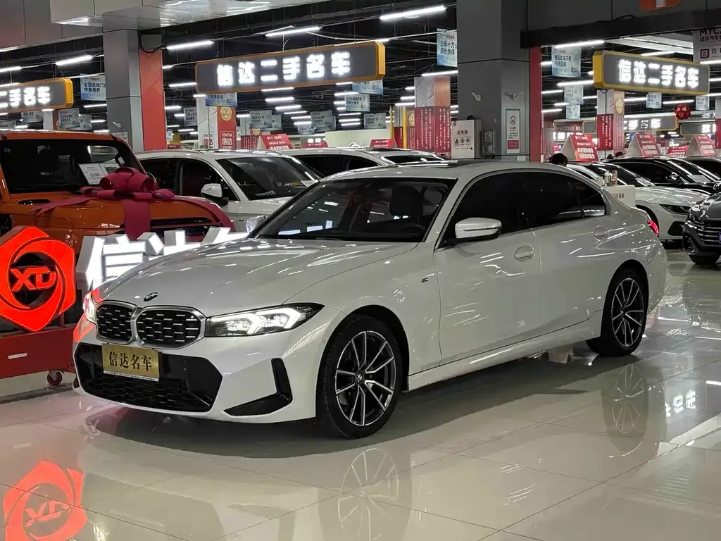 BMW 3 Series 2023 из CN, фото 1