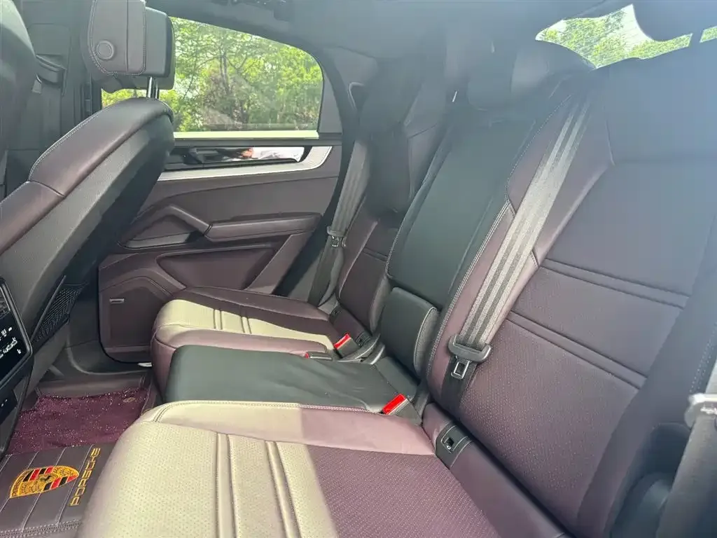 Porsche Cayenne 2024 из CN, фото 4