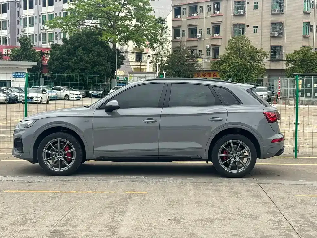 Audi Q5L 2022 из CN, фото 10