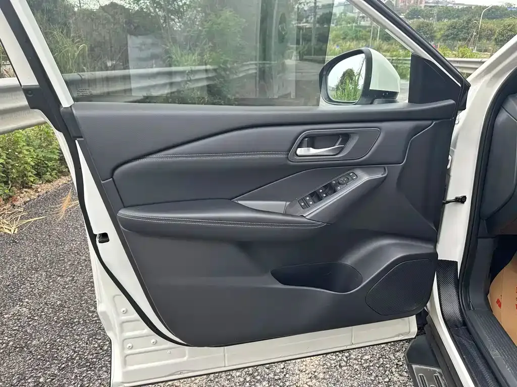 Nissan Qashqai 2023 из CN, фото 4
