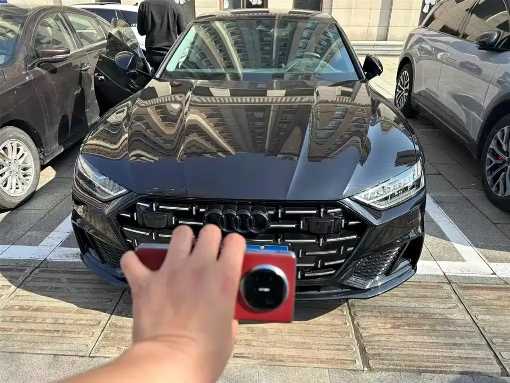 Audi A7L 2024 из CN, фото 5