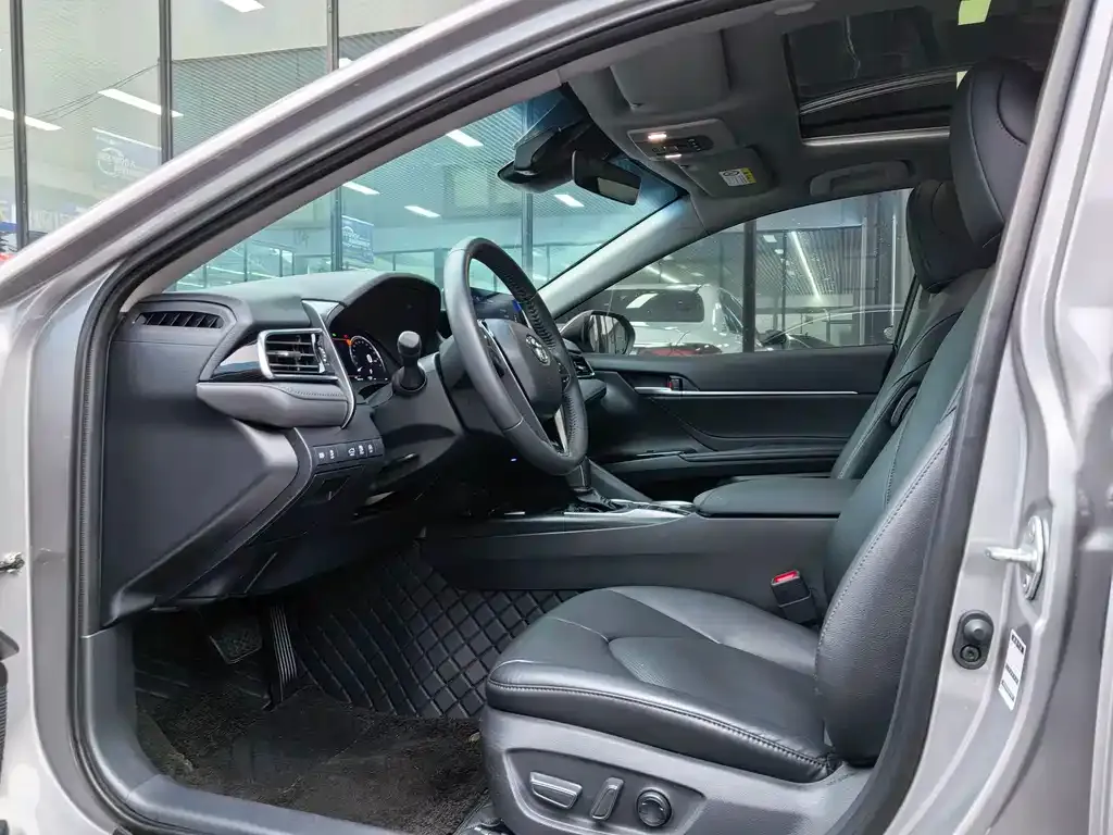 Toyota Camry 2024 из CN, фото 4