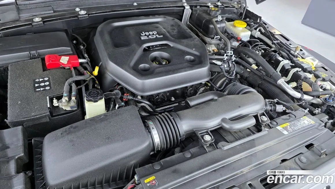 Jeep Wrangler 2021 из KR, фото 8
