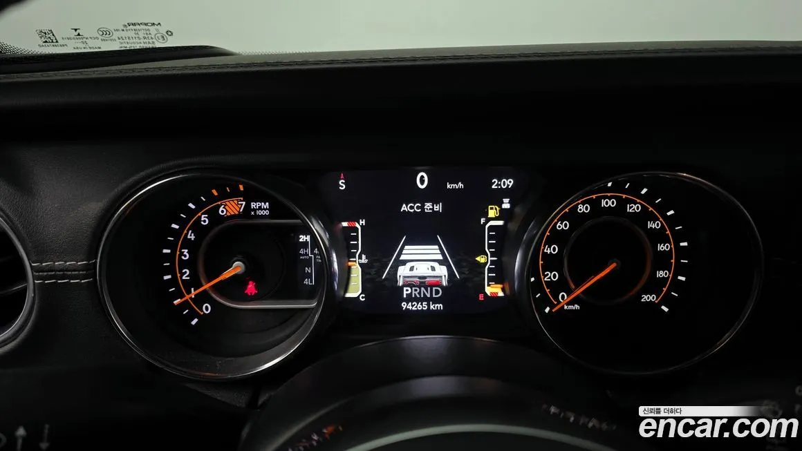 Jeep Wrangler 2021 из KR, фото 2