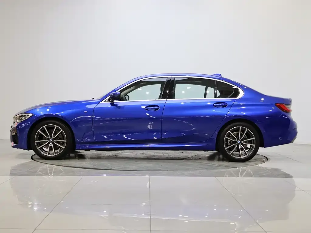 BMW 3 Series 2021 из CN, фото 3