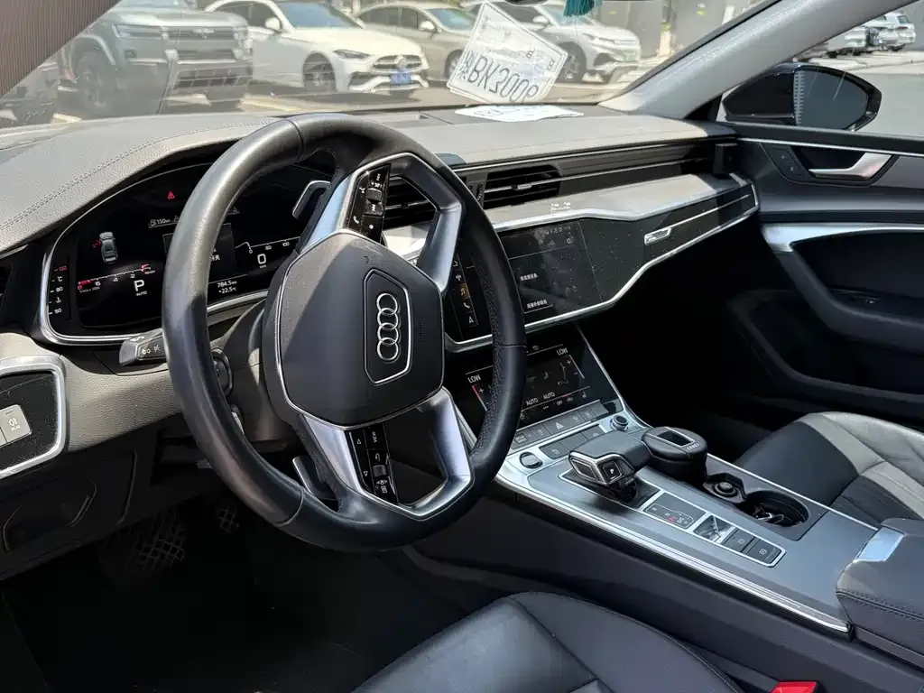 Audi A7 2021 из CN, фото 4