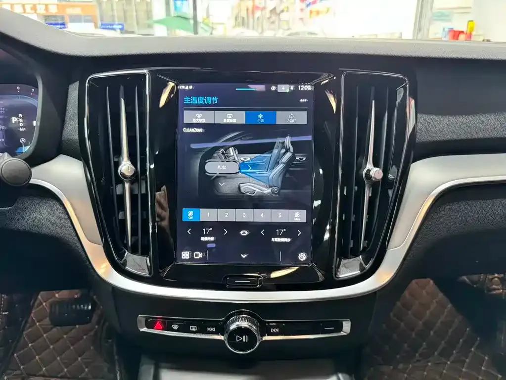 Volvo S60 2023 из CN, фото 7