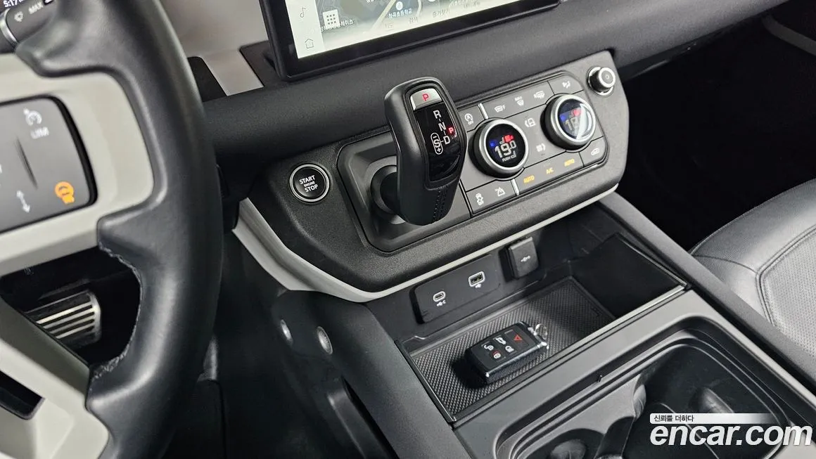 Land Rover Defender 2022 из KR, фото 6