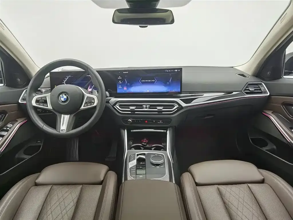 BMW 3 Series 2023 из CN, фото 6