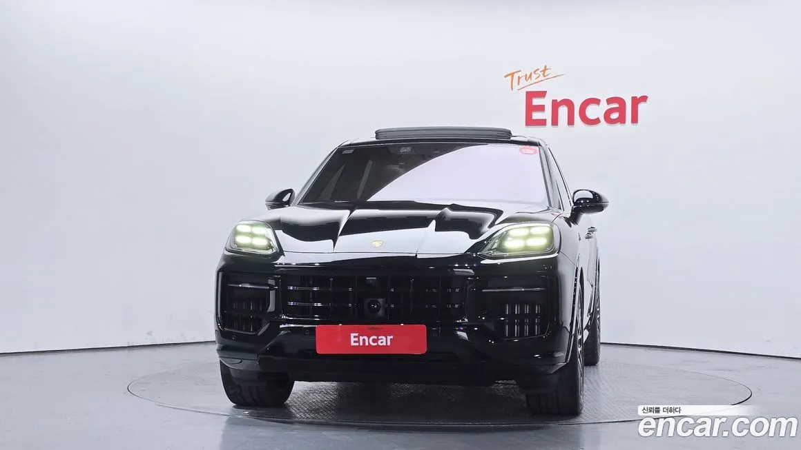 Porsche Cayenne 2025 из KR, фото 2